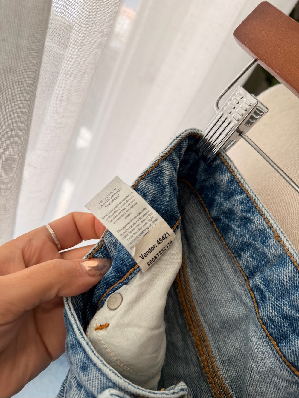 PacSun Casey Low Rise Baggy Jeans Distressed Light Wash Size 25 - Picture 5 of 6